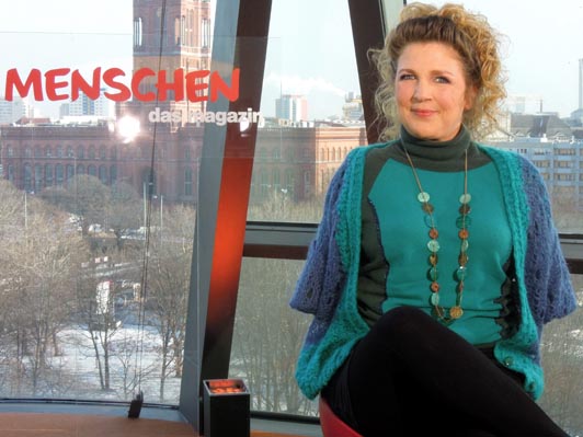 Bettina Eistel sur le plateau de 'Menschen das magazin'. Photo Adrien Godet.