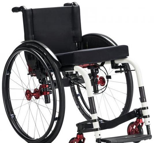 Un fauteuil rigide ultra-pliable