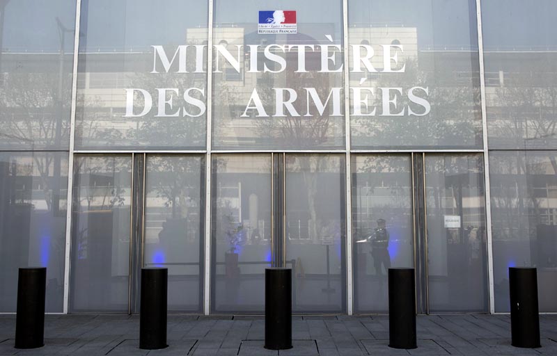 Façade du ministère des Armées à Paris