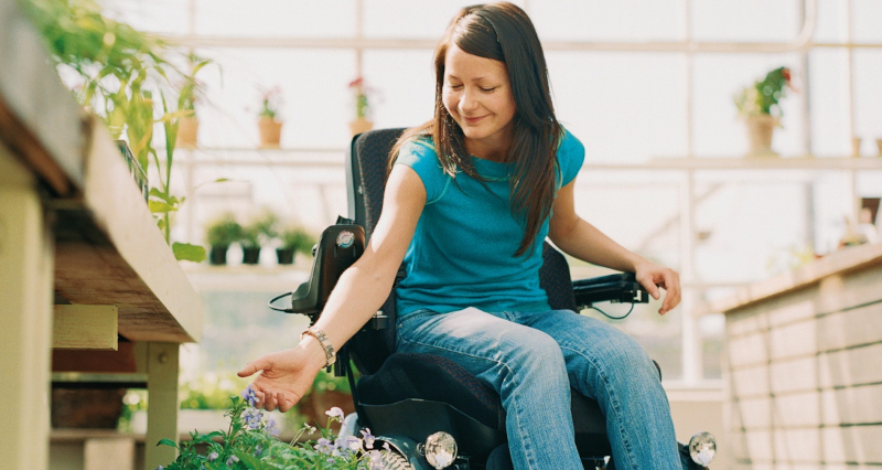 Un fauteuil élévateur gyroscopique