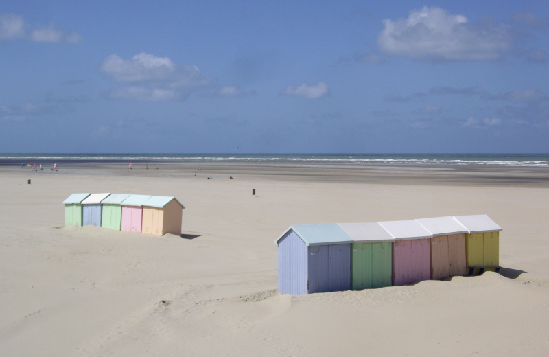 Le plage de Berck et ses cabines dans le sable