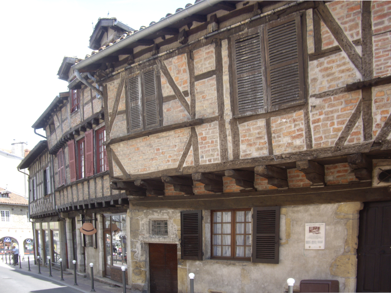 Maisons à pans de bois à Bourg-en-Bresse ©Yanous.com