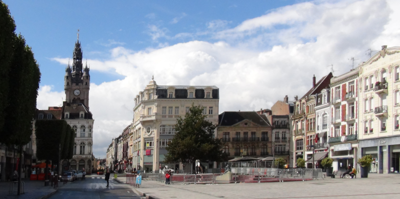 Douai place d'Armes ©Yanous.com