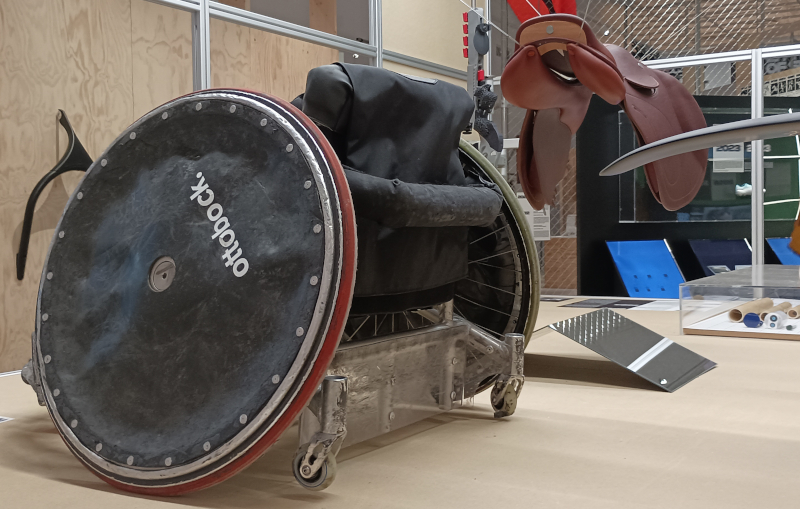 Fauteuil de quadrugby et selle Hermès