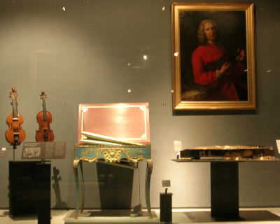 Instruments du XVIIIe au musée de la musique ©Yanous.com