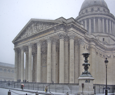 Le Panthéon sous la neige en 2010 ©Yanous.com