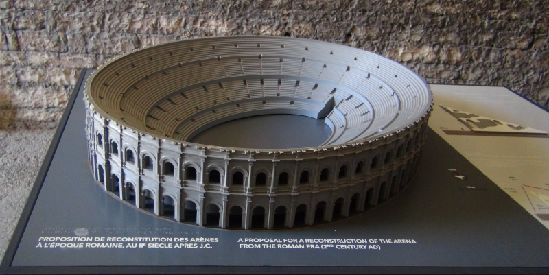 Maquette tactile des arènes de Nîmes