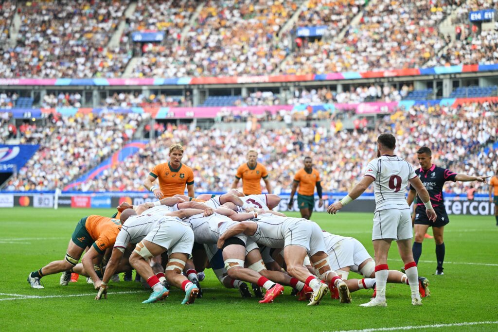 Mêlée entre l'Australie et la Géorgie ©David Ramos - World Rugby via Getty Images