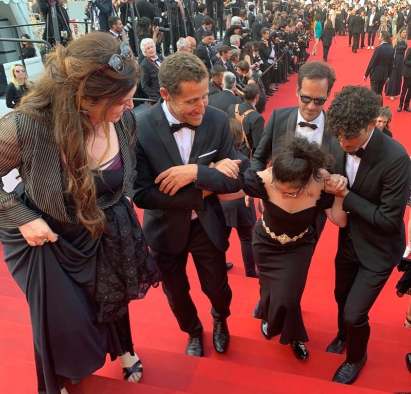 Montée des marches du festival de Cannes avec Marc Germanangue, Badr Ait Ammar et Agnès Jaoui