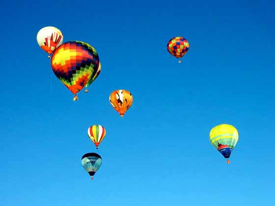 Chateau d'Oex , Coupe Alpine Mini Ballons. Photo Chris Andrew