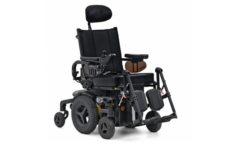 Un fauteuil 6 roues compact