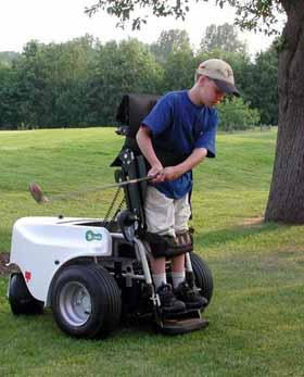 Enfant utilisant un Paragolfeur