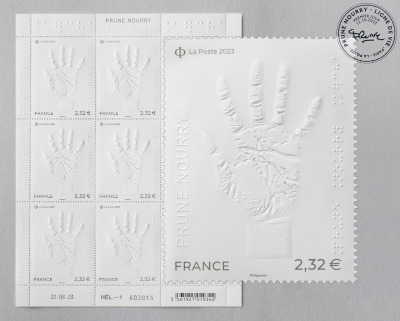 Planche de timbres Ligne de vie, par Prune Nourry