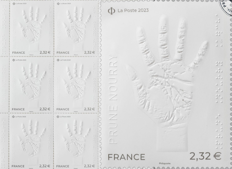 Planche de timbre Ligne de vies, par Prune Nourry