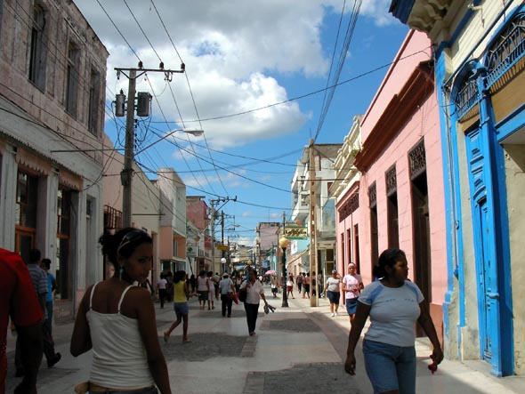 Scène de rue à Bayamo