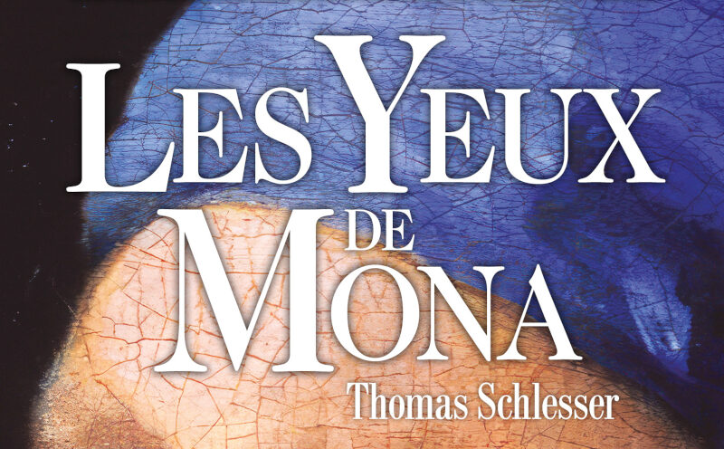 Mona face à son public