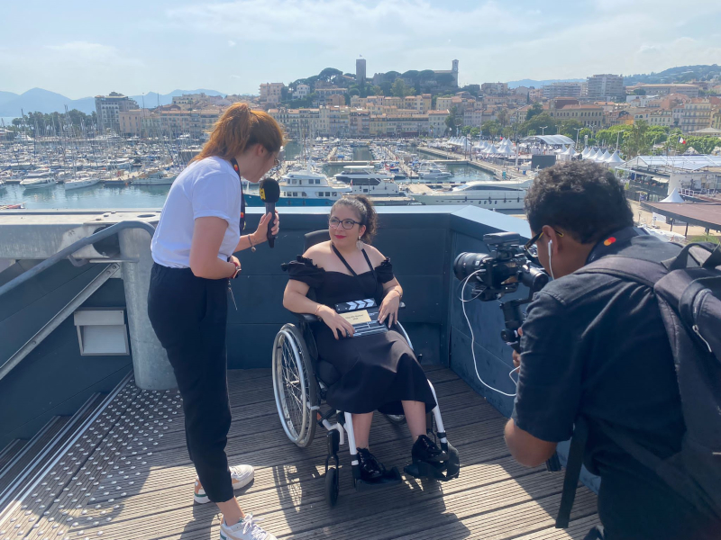 Talia Merad interviewée à Cannes