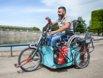 Tricycle porteur de fauteuil roulant Benur
