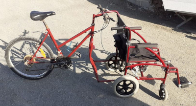 Un vélo-fauteuil des Soudeurs du coeur