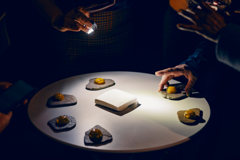 Visite gustative bouchée à déguster ©Marie Rouge - MAIF